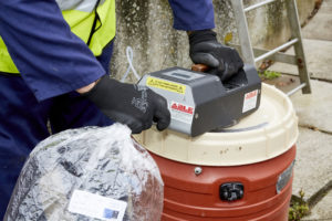 It is important to collect and store odour samples properly, in order to prevent contamination or degradation. 